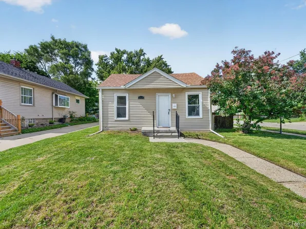 304 W Kalama Ave, Madison Heights, MI 48071