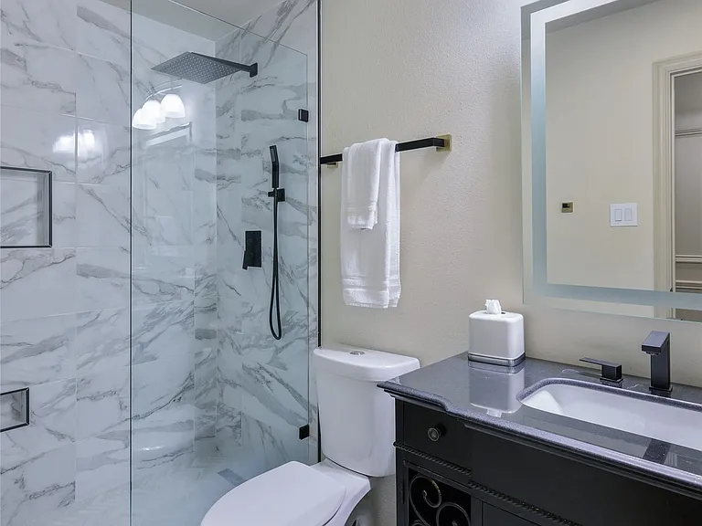 5624 Gillum Dr — Photo 25