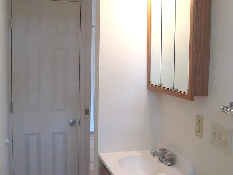 35 Probert St #7 — Photo 11