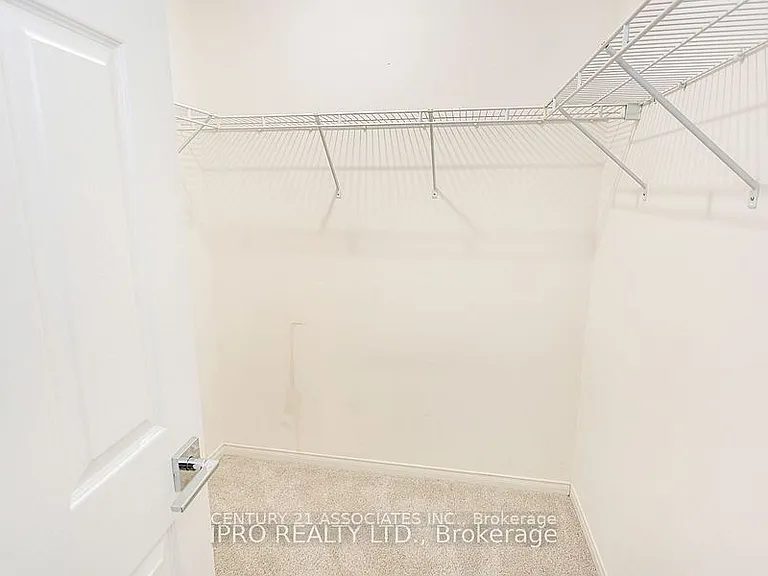 2410 Emerson Dr — Photo 16