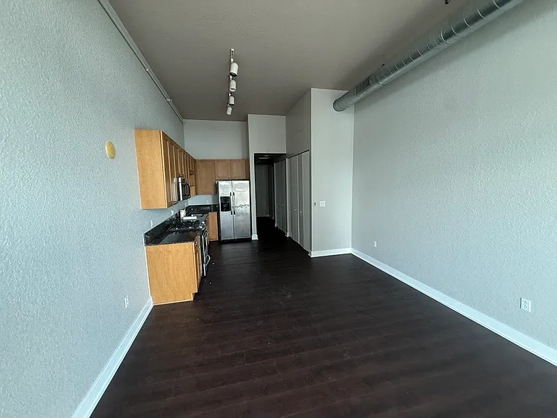 1 bed, 1.0 bath, 650 sqft, $1,575 — Photo 4