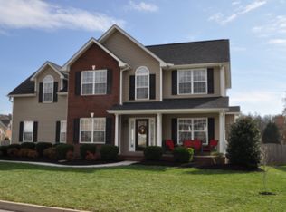 4725 Dawn Oaks Ln, Knoxville, TN 37918
