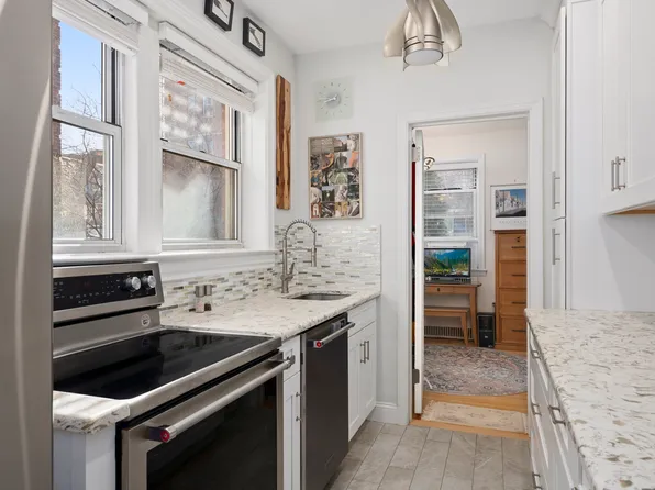 86-10 34th Avenue image 3 of 12