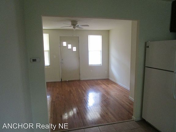 4th image of 5214 Glenloch St
