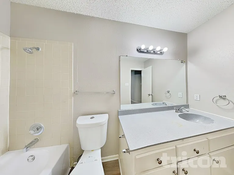 9506 Sugarloaf Dr — Photo 8
