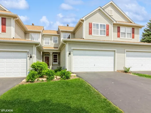 211 Grand Ridge Rd, St Charles, IL 60175