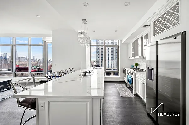 Rented by The Agency | media 20