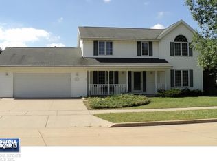 1219 E Wyndmere Dr, Appleton, WI 54913