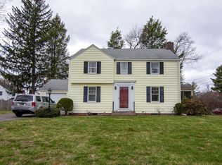 1482 Plumtree Rd, Springfield, MA 01119