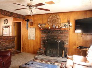 39142 Arapahoe Rd, Fawnskin, CA 92333