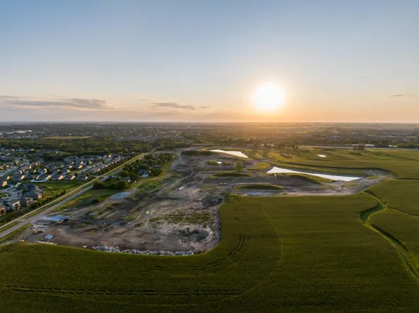 1920 NE Frisk Dr, Ankeny, IA 50021