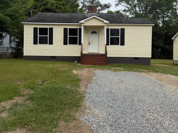 1311 N Dawson St, Thomasville, GA 31792