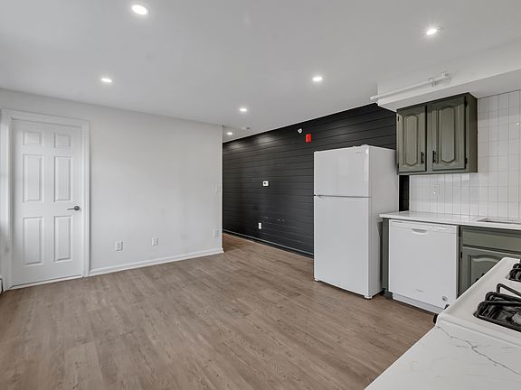 5th image of 32 Cargill St #8