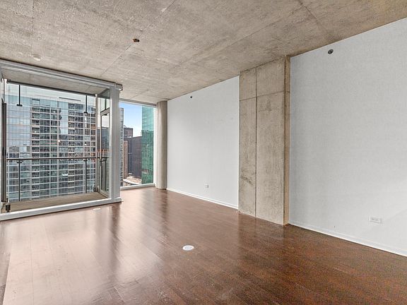 3rd image of 600 N Fairbanks #3909
