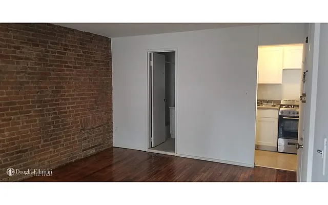 Rented by Douglas Elliman | media 13