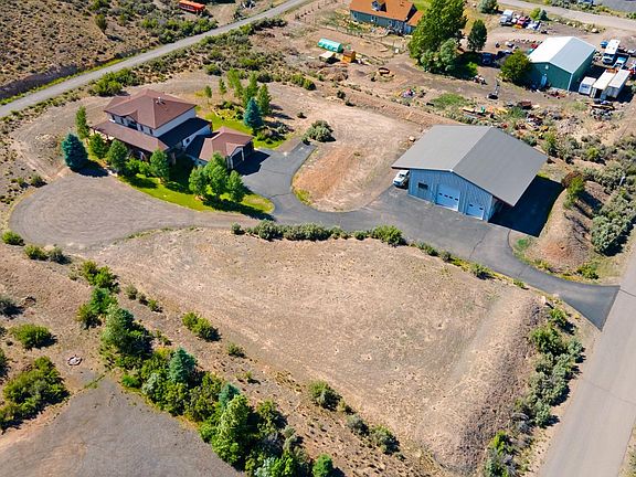 4th image of 98 Alpine Ranch Road