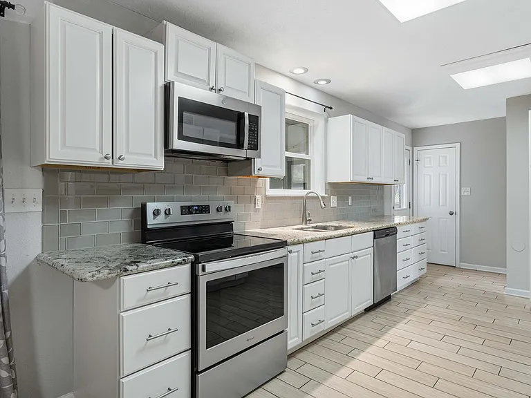 3066 Rosa Del Villa Dr — Photo 11
