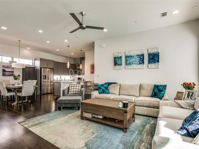 1911 Summit Ave UNIT 2, Dallas, TX, 75206