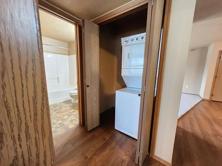 Sunrise Apartments — Photo 10
