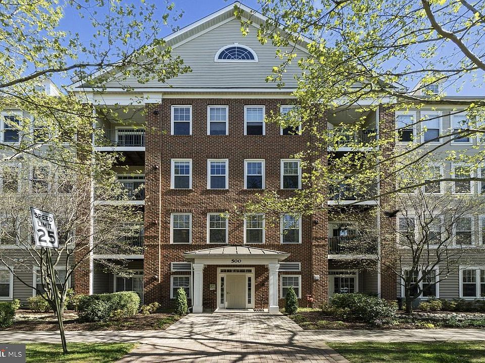 1st image of 500 King Farm Blvd APT 103