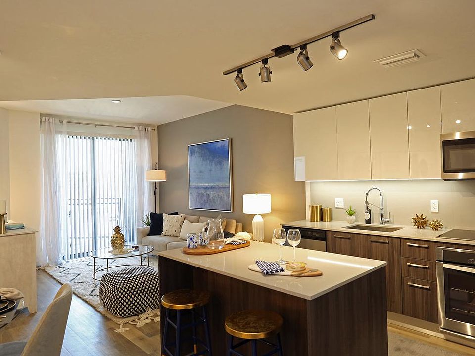 1st image of 202 S Parker St #541