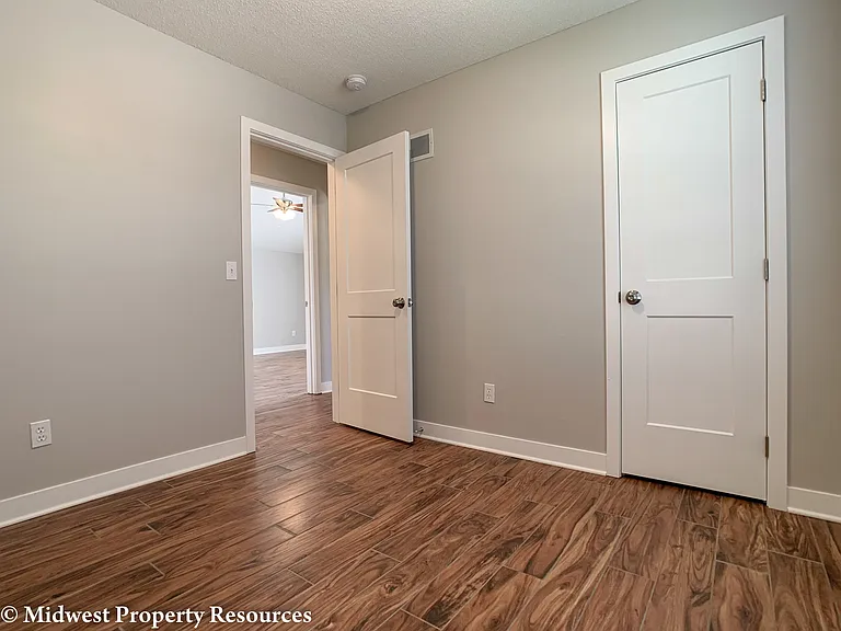 617 SE Battery Dr — Photo 14