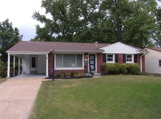 245 Saint Patrick Ln, Florissant, MO 63031