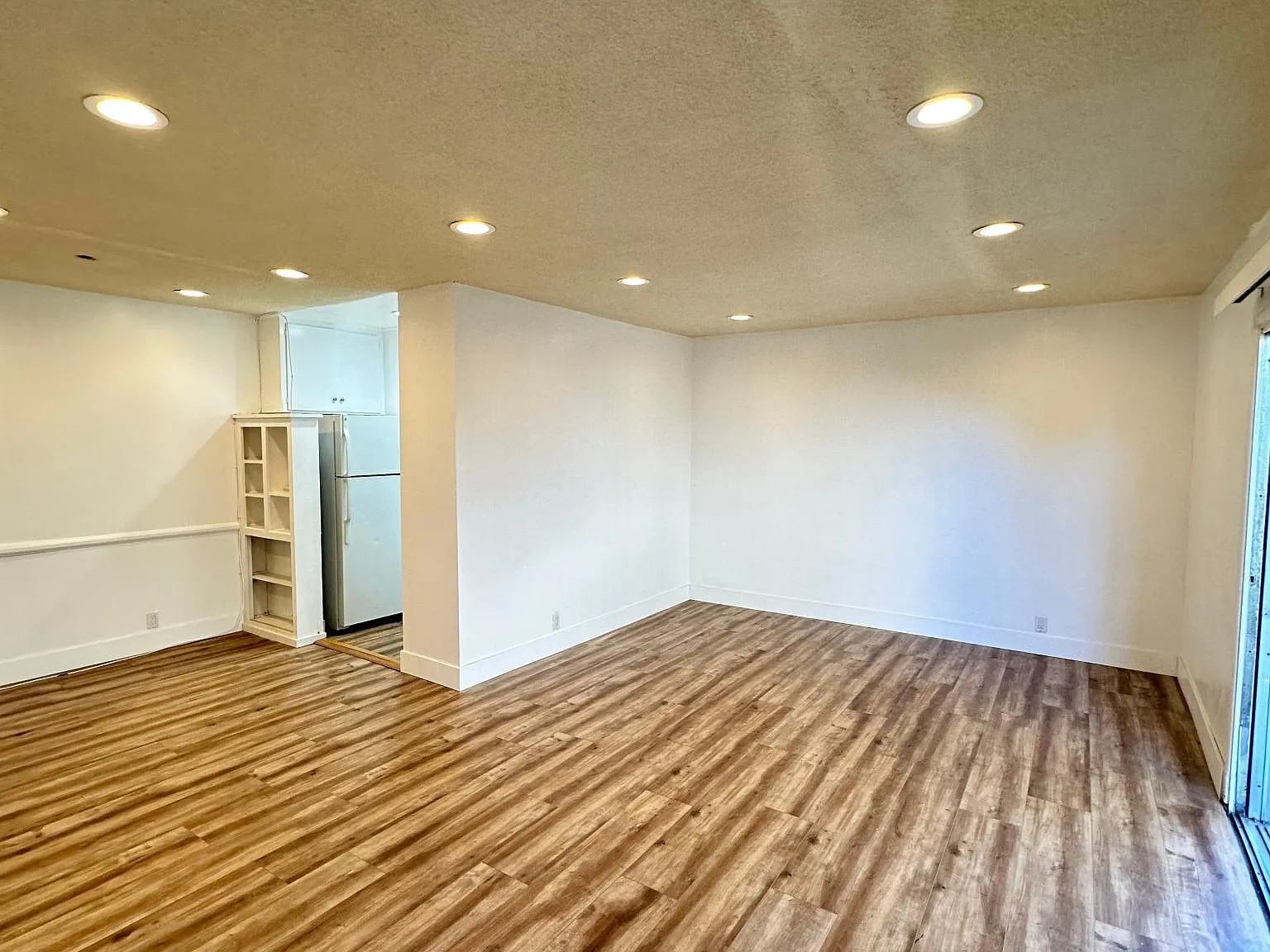 1 bed, 700 sqft, $2,195 — Photo 2