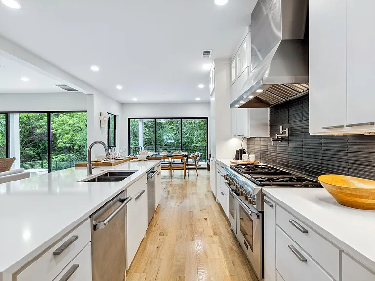 655 Kessler Reserve Ct — Photo 9