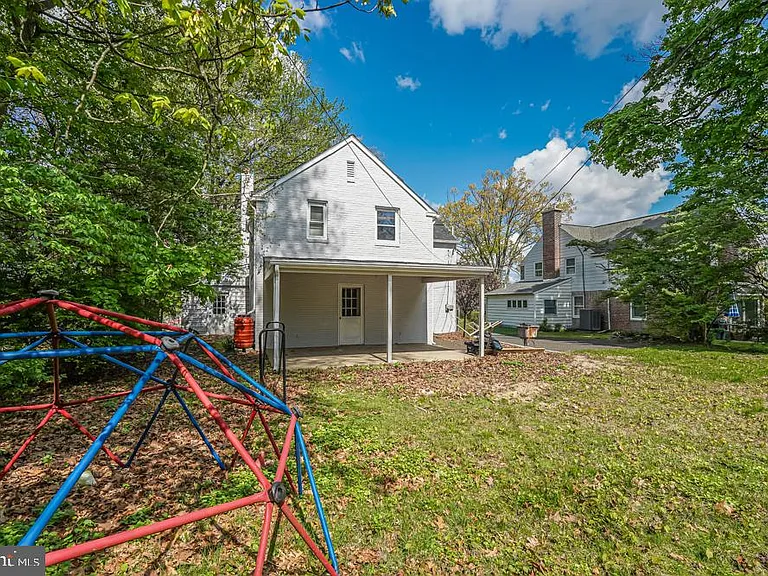 644 Meetinghouse Rd — Photo 8