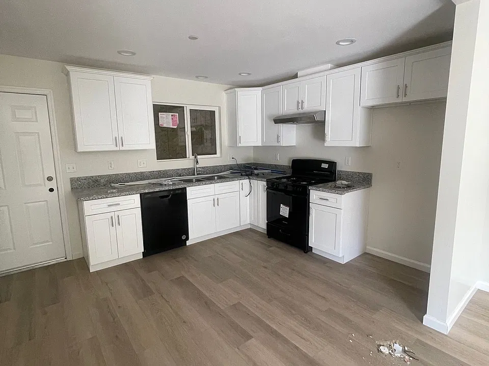 3911 Oregon St