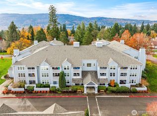 4081 224th Lane SE #210, Issaquah, WA