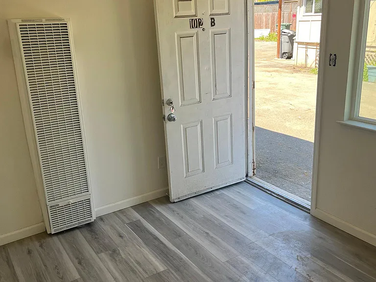 1010 Grand Ave #1010A — Photo 1