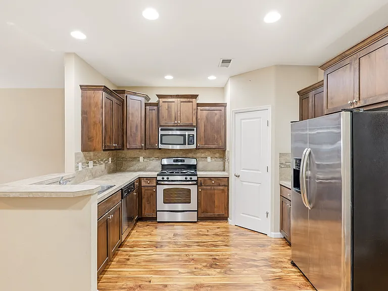kitchen full view