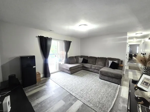 3365 N Ridge Loop W APT 7, Eagle Mountain, UT 84005