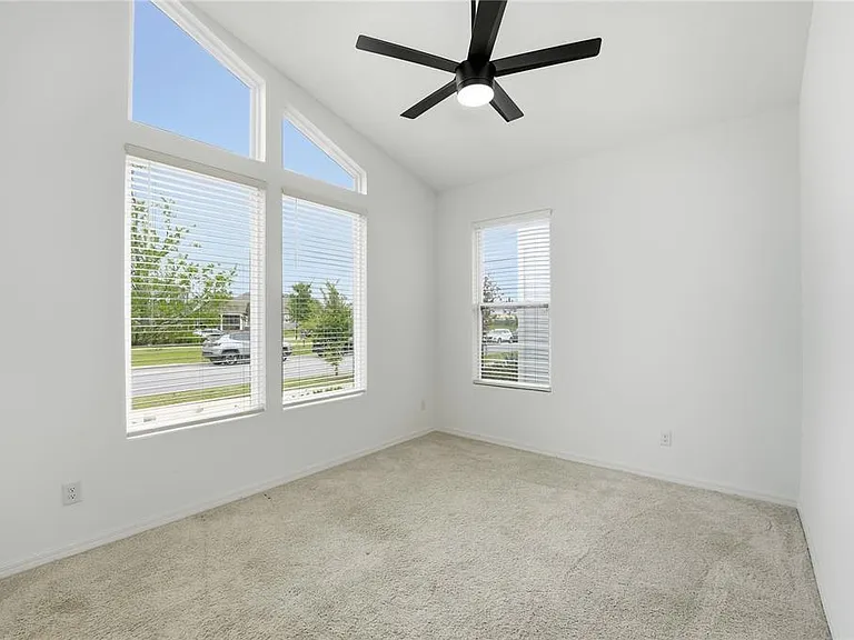 6550 Barnstorm Way — Photo 10