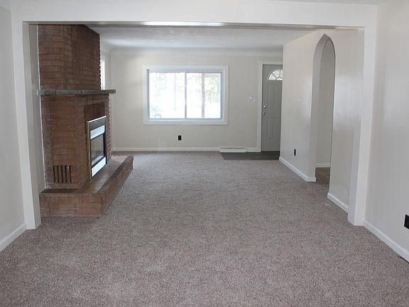 4th image of 7466 W Otsego Lake Dr