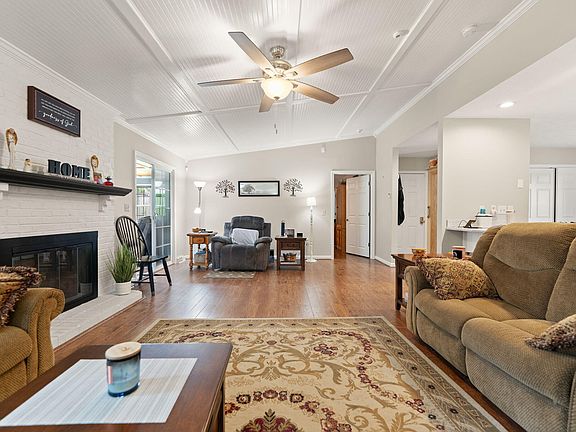 5th image of 100 Saratoga Cir