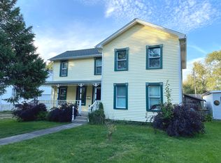 106 E Cherry St, Fairbury, IL 61739