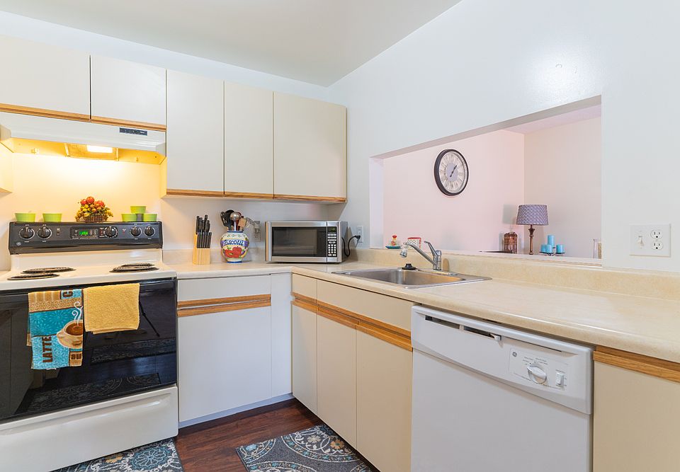 Courtyard Apartments 10 Carlee Ct Greece NY Zillow