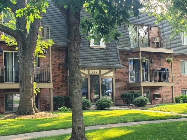 447 Cavalier Ct APT 38, Dundee, IL 60118