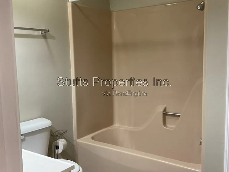801 Louise Ave — Photo 10