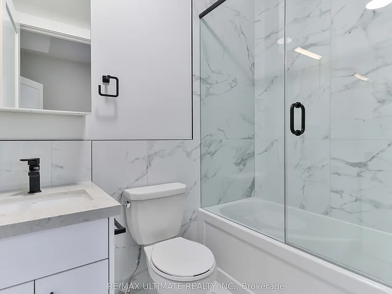 6 Chudleigh Rd #MAIN FLOOR — Photo 17