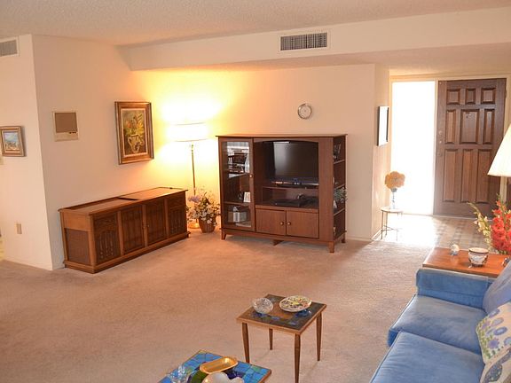 4th image of 8981 E Palms Park Dr