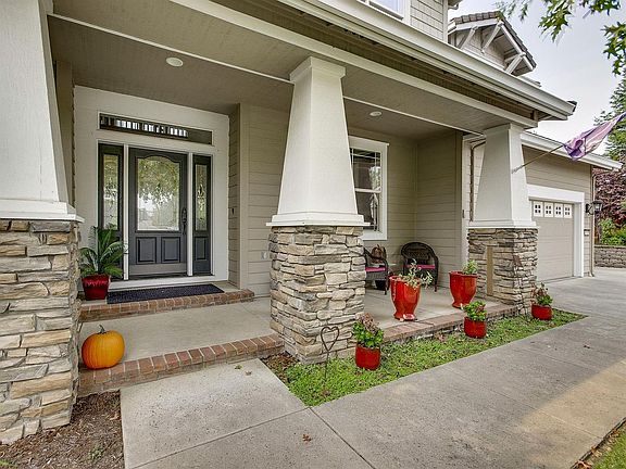 2nd image of 4190 Windsor Point Pl