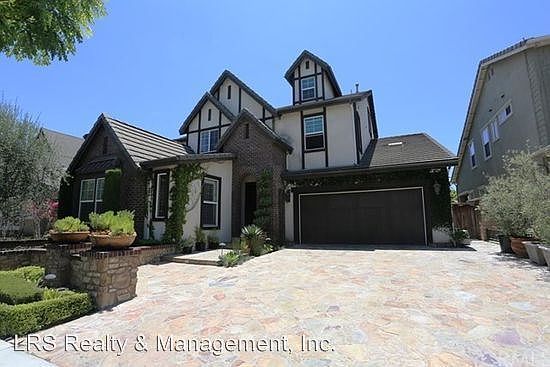 1st image of 1906 W Meadowbrook Dr