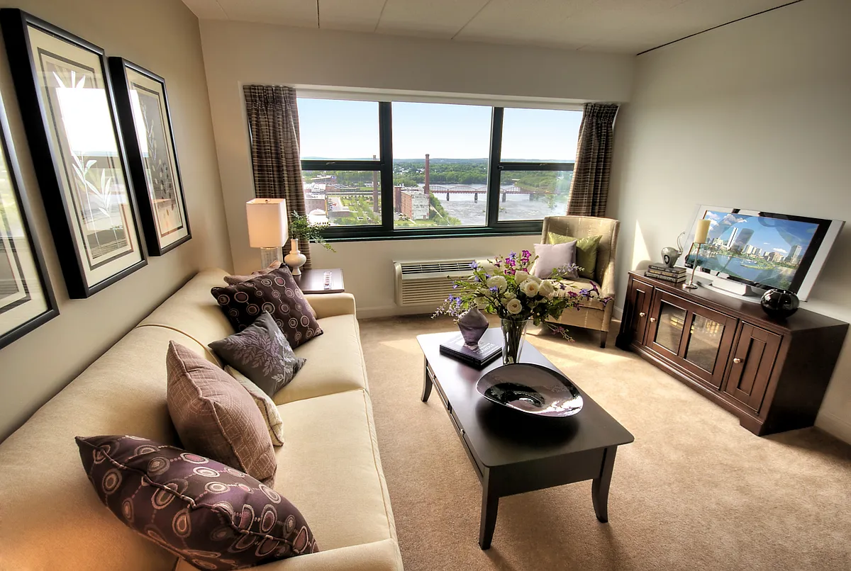 Living Room - River Place Towers