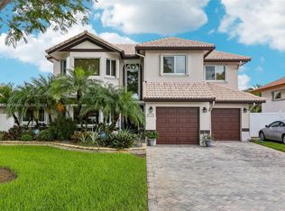 11641 SW 12th St, Pembroke Pines, FL 33025