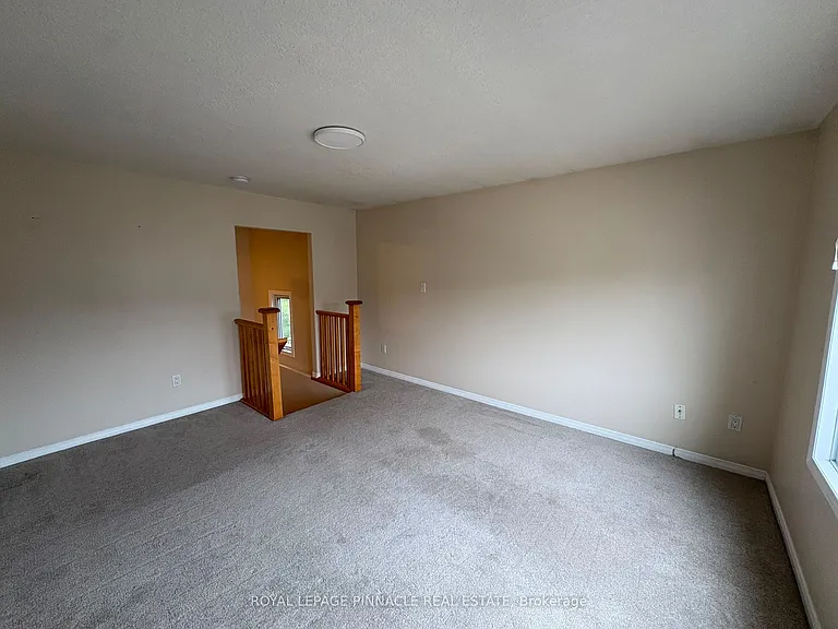60 Everglade Cres — Photo 15