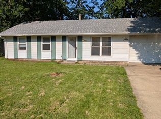 902 S Duncan Rd, Champaign, IL 61821